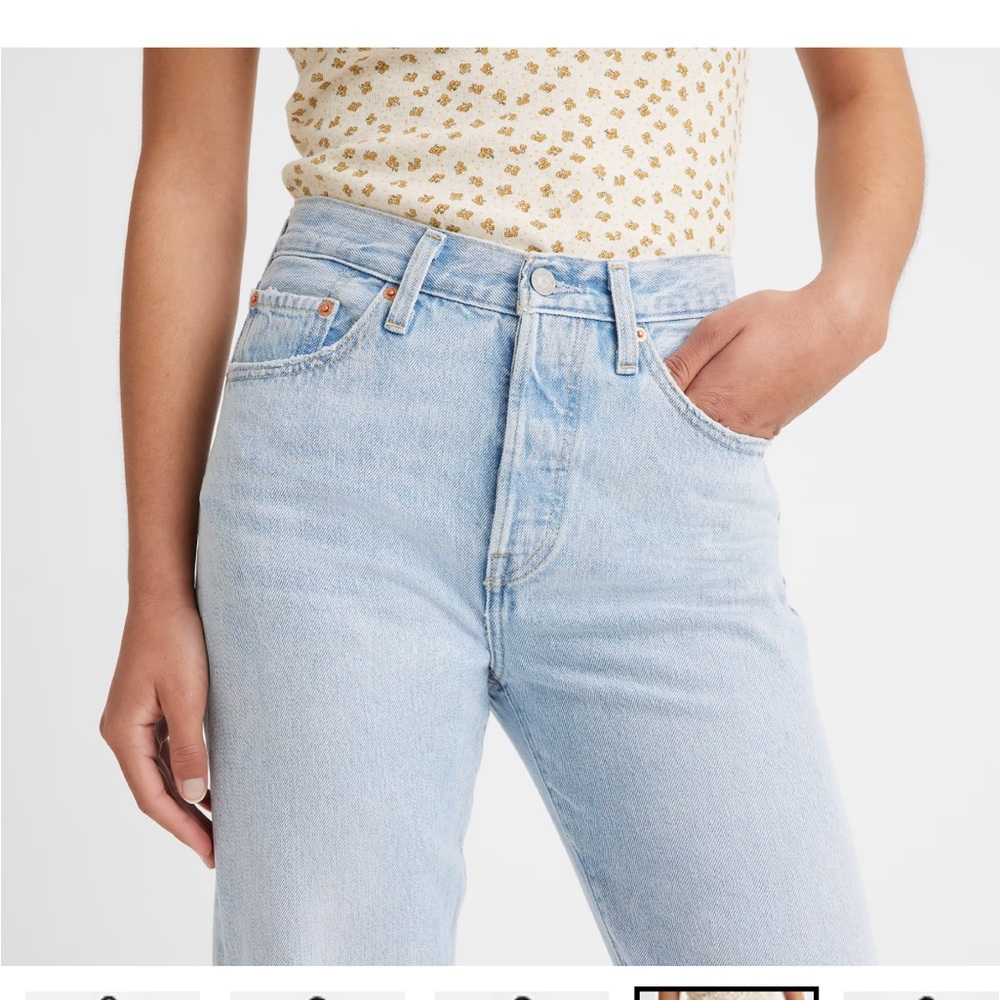 501 80’s women’s light wash straight jeans